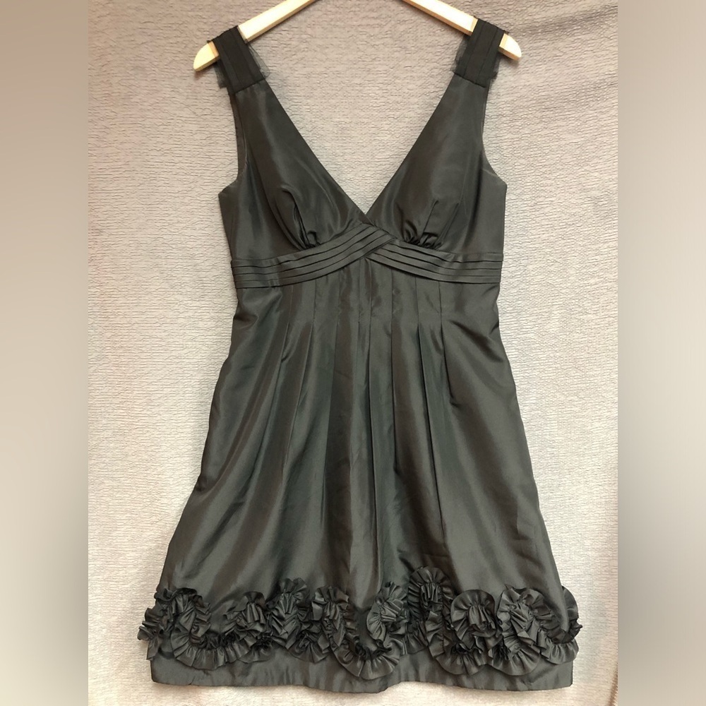 NW collections 8 black dress with deep V-neck ruched waist and ruffles